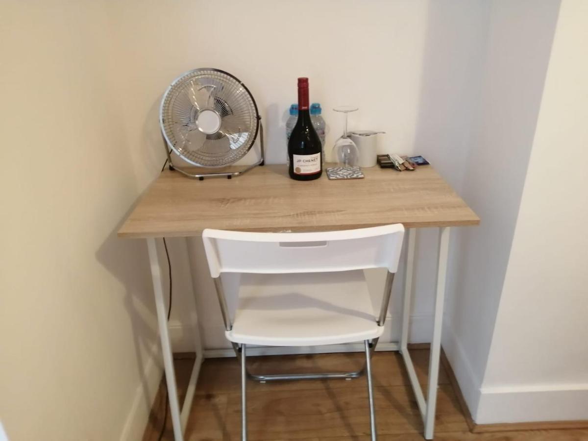 Central Stratford Cozy Double Room Londres Exterior foto