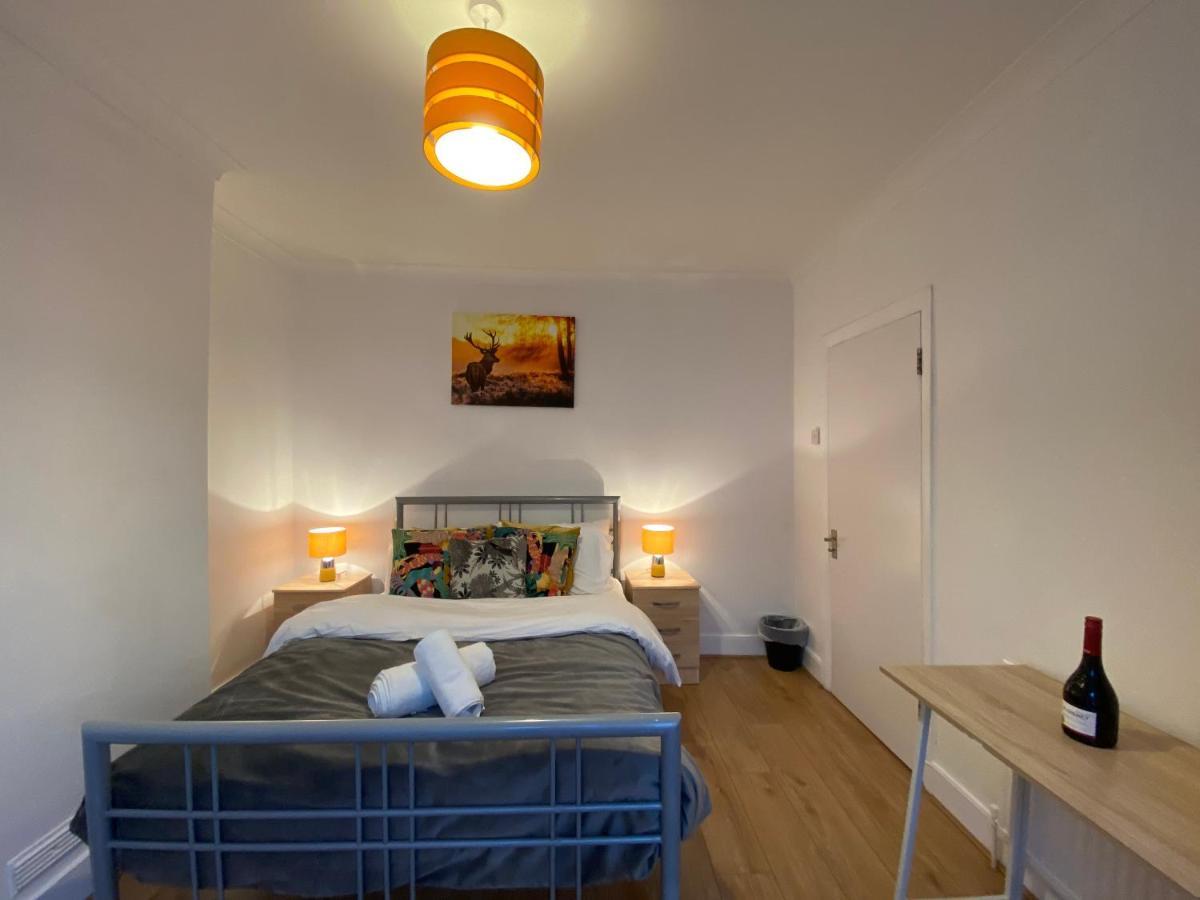 Central Stratford Cozy Double Room Londres Exterior foto