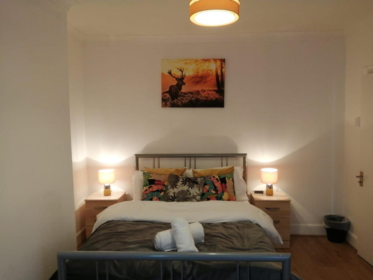 Central Stratford Cozy Double Room Londres Exterior foto
