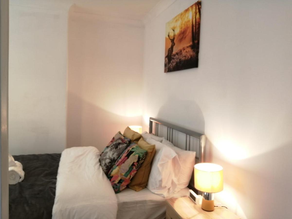 Central Stratford Cozy Double Room Londres Exterior foto