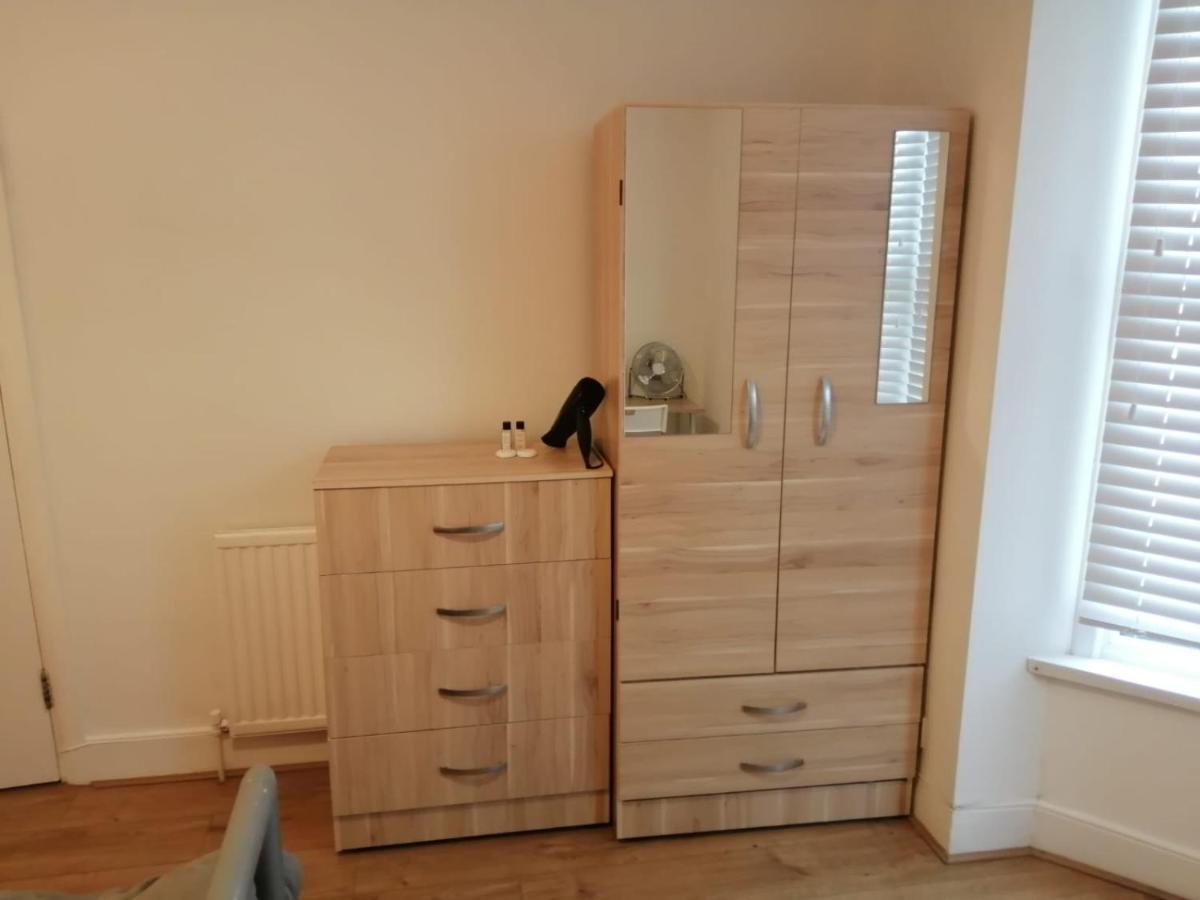Central Stratford Cozy Double Room Londres Exterior foto