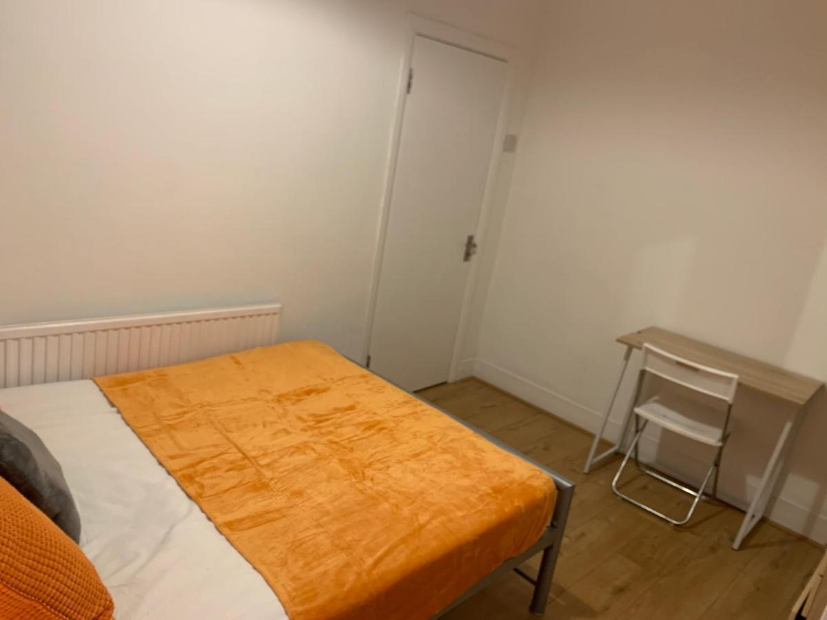 Central Stratford Cozy Double Room Londres Exterior foto