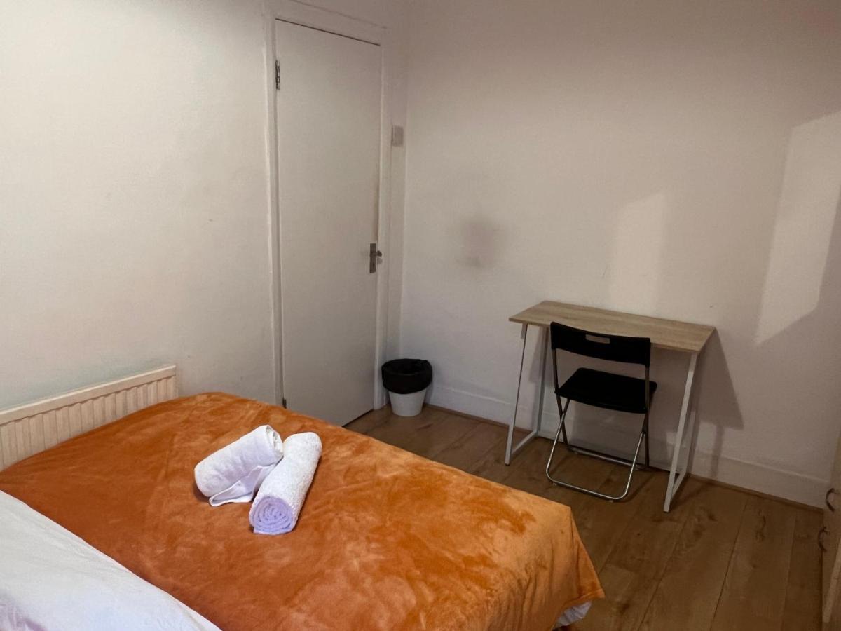 Central Stratford Cozy Double Room Londres Exterior foto
