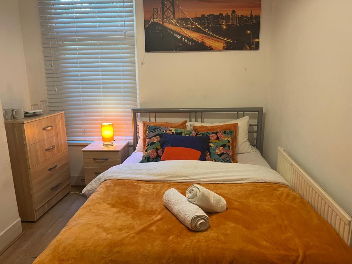 Central Stratford Cozy Double Room Londres Exterior foto