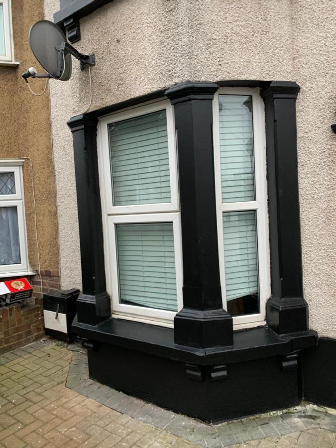 Central Stratford Cozy Double Room Londres Exterior foto