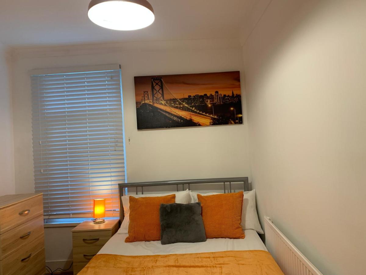 Central Stratford Cozy Double Room Londres Exterior foto