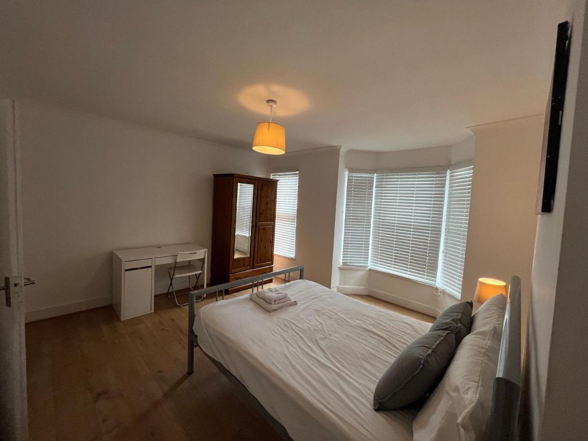 Central Stratford Cozy Double Room Londres Exterior foto