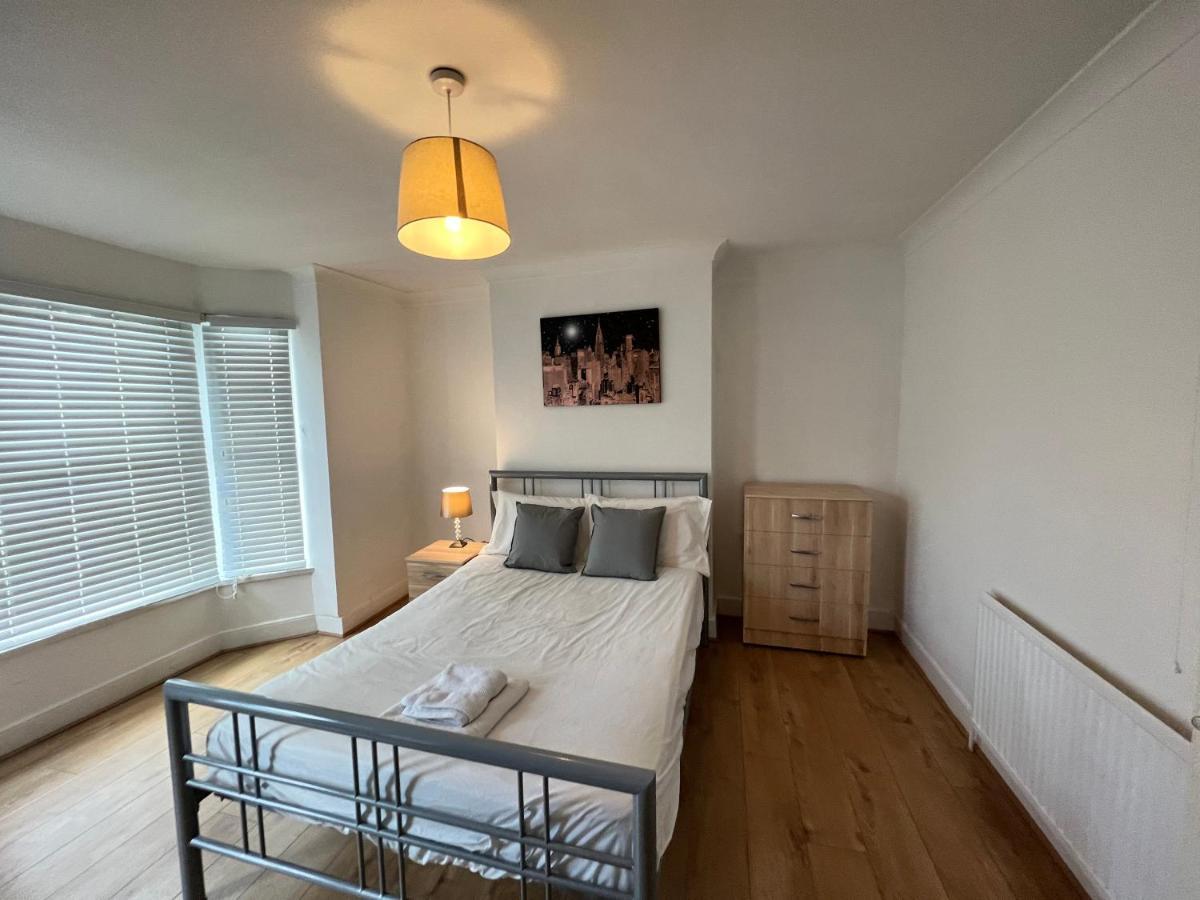 Central Stratford Cozy Double Room Londres Exterior foto
