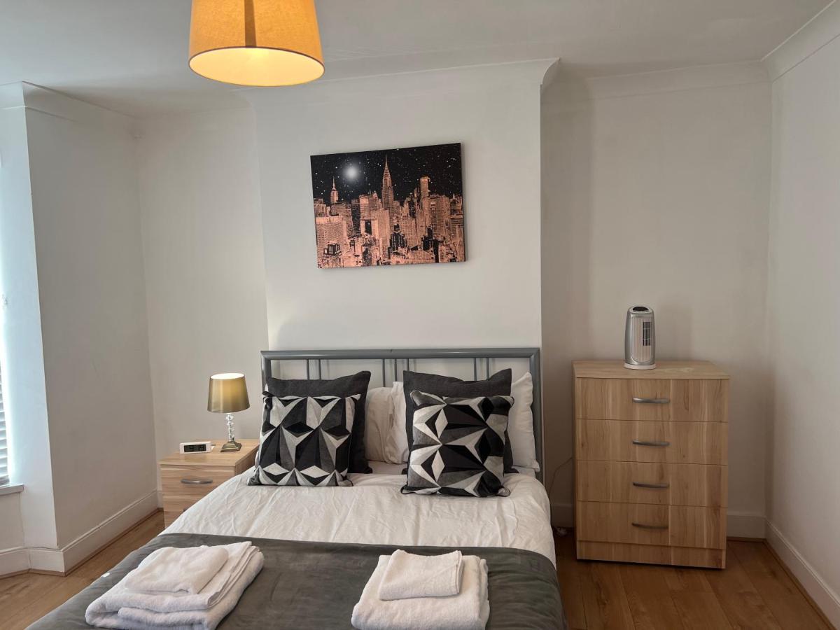 Central Stratford Cozy Double Room Londres Exterior foto