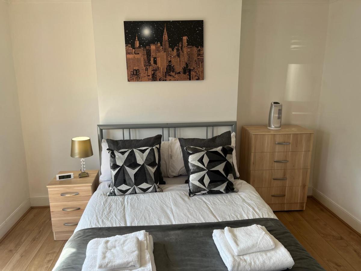 Central Stratford Cozy Double Room Londres Exterior foto