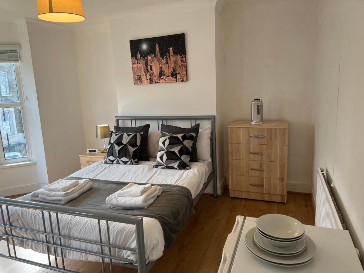 Central Stratford Cozy Double Room Londres Exterior foto