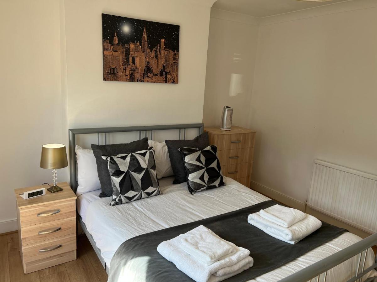 Central Stratford Cozy Double Room Londres Exterior foto