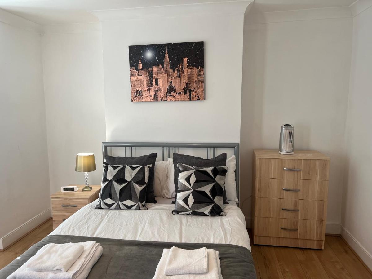 Central Stratford Cozy Double Room Londres Exterior foto