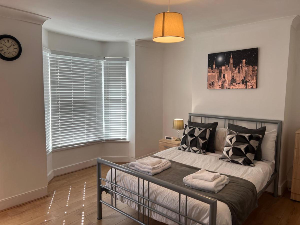 Central Stratford Cozy Double Room Londres Exterior foto